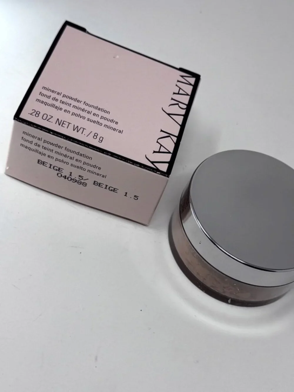 Mary Kay Mineral Powder Foundation BEIGE 1.5  #040988 NEW